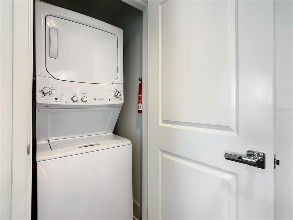 En Renta: $2,600 (4 camas, 3 baños, 1823 Pies cuadrados)