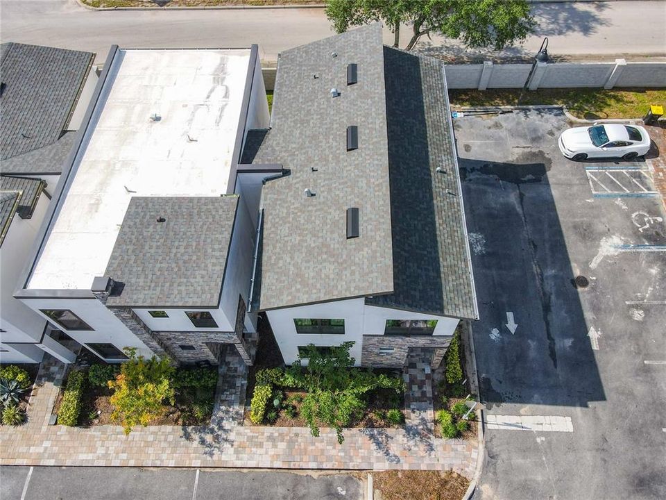 En Renta: $2,600 (4 camas, 3 baños, 1823 Pies cuadrados)