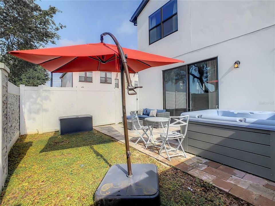 En Renta: $2,600 (4 camas, 3 baños, 1823 Pies cuadrados)