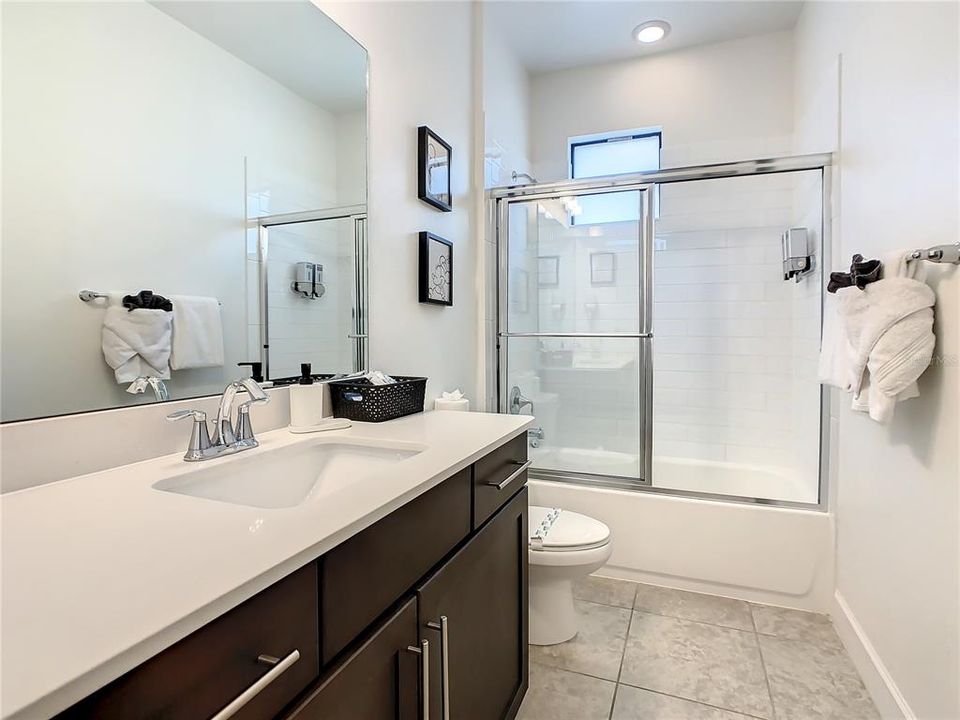 En Renta: $2,600 (4 camas, 3 baños, 1823 Pies cuadrados)