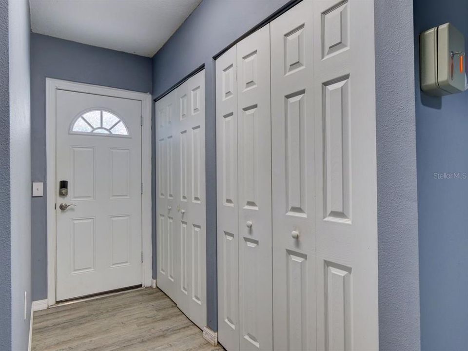 待售: $285,000 (3 贝兹, 2 浴室, 1548 平方英尺)