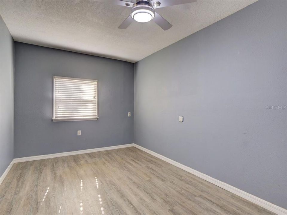 待售: $285,000 (3 贝兹, 2 浴室, 1548 平方英尺)