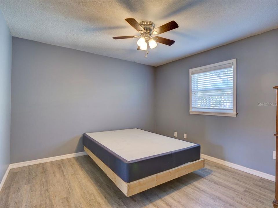 待售: $285,000 (3 贝兹, 2 浴室, 1548 平方英尺)