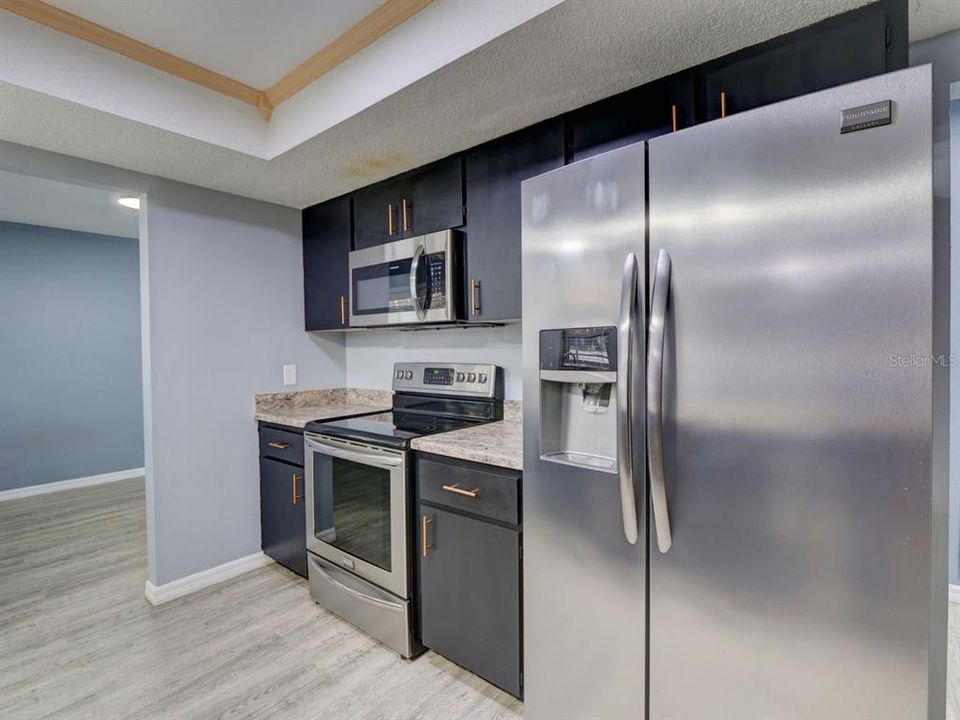 待售: $285,000 (3 贝兹, 2 浴室, 1548 平方英尺)