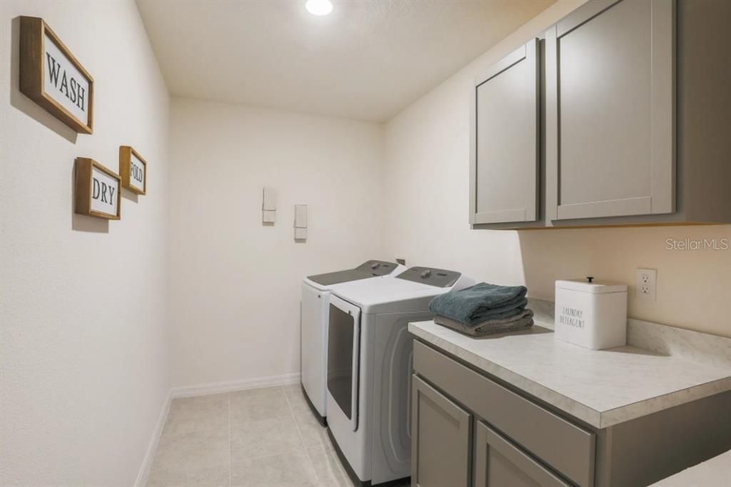 Active With Contract: $319,900 (4 beds, 2 baths, 2052 Square Feet)
