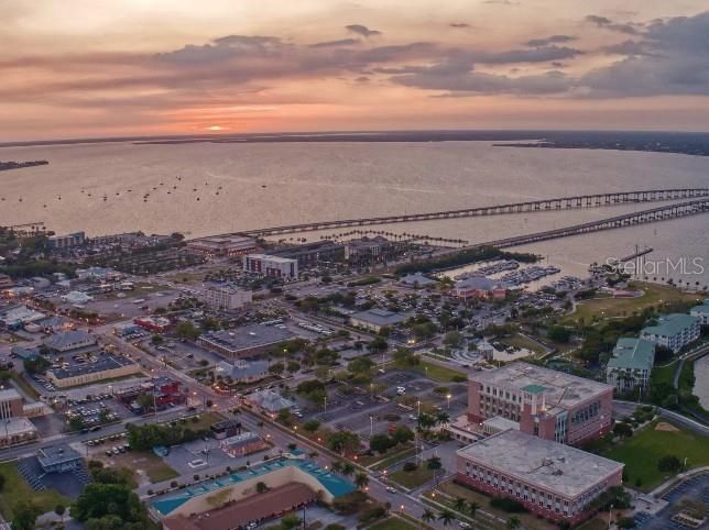 Active With Contract: $319,900 (4 beds, 2 baths, 2052 Square Feet)