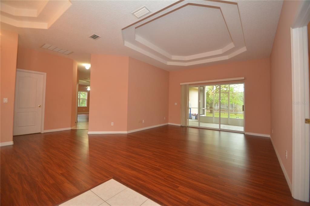 En Renta: $2,200 (4 camas, 2 baños, 2198 Pies cuadrados)