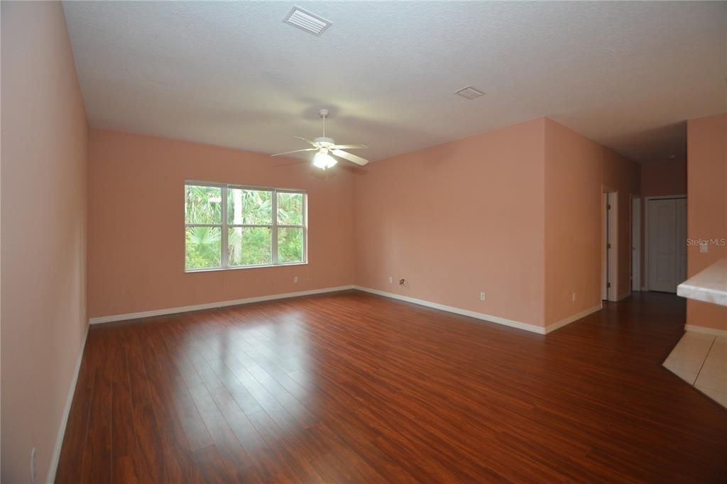 En Renta: $2,200 (4 camas, 2 baños, 2198 Pies cuadrados)