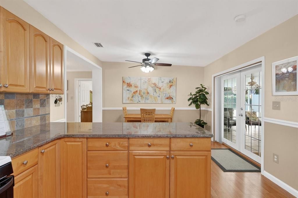 待售: $624,900 (3 贝兹, 2 浴室, 1313 平方英尺)