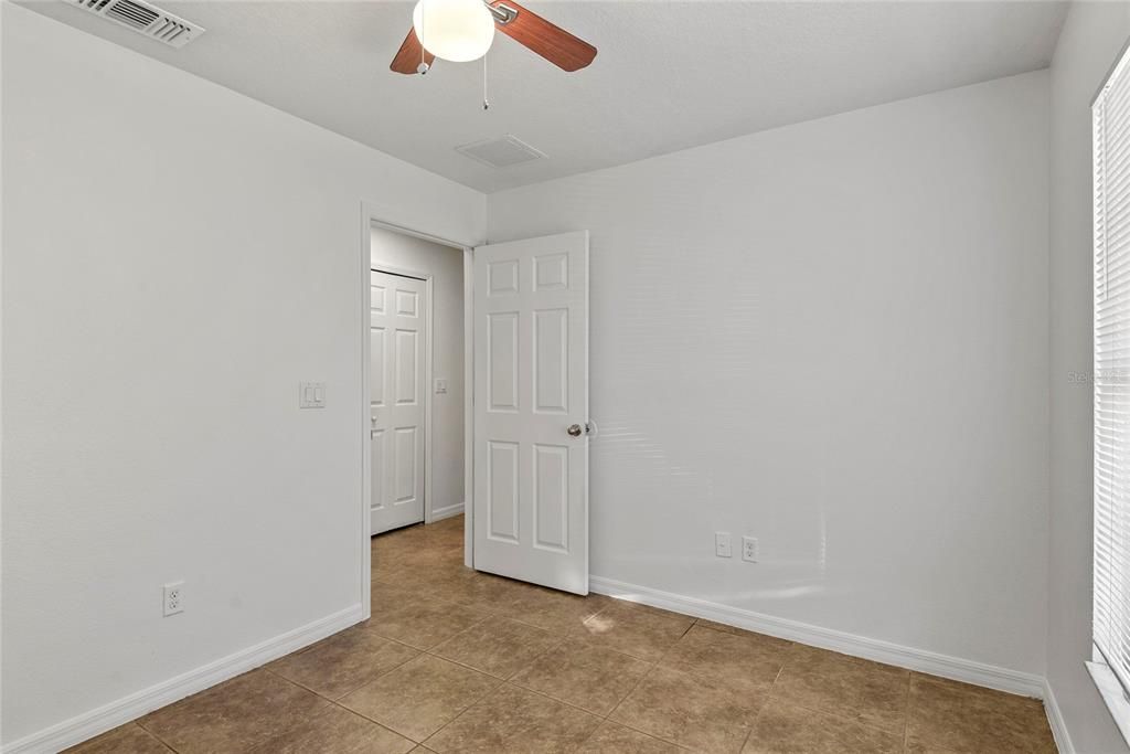 出租: $1,800 (3 贝兹, 2 浴室, 1020 平方英尺)