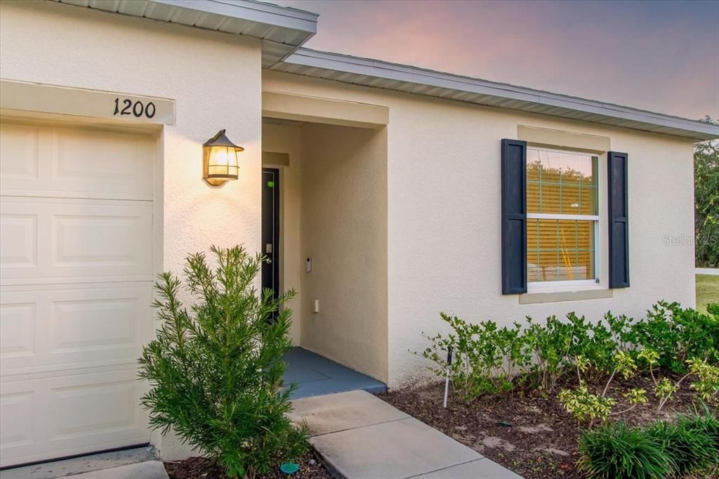 На продажу: $299,995 (3 спален, 2 ванн, 1445 Квадратных фут)