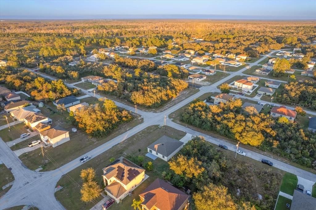 На продажу: $299,995 (3 спален, 2 ванн, 1445 Квадратных фут)