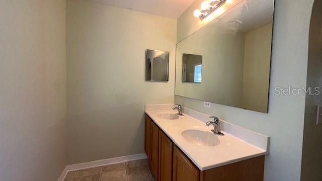 En Renta: $2,550 (4 camas, 3 baños, 2974 Pies cuadrados)