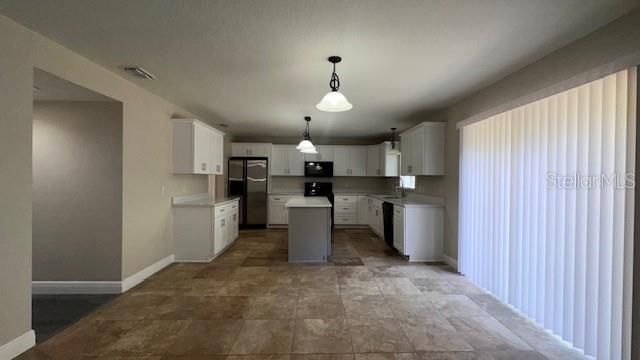 En Renta: $2,550 (4 camas, 3 baños, 2974 Pies cuadrados)