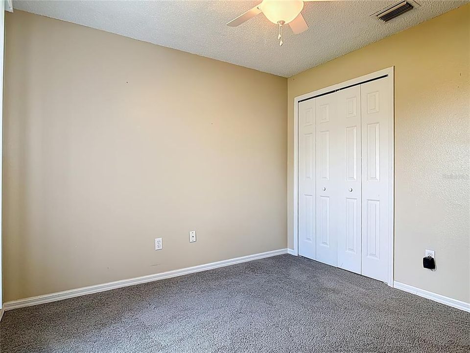For Rent: $2,200 (3 beds, 2 baths, 1214 Square Feet)