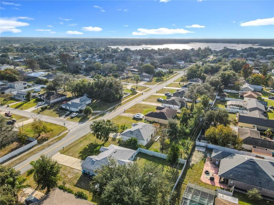 For Rent: $2,200 (3 beds, 2 baths, 1214 Square Feet)