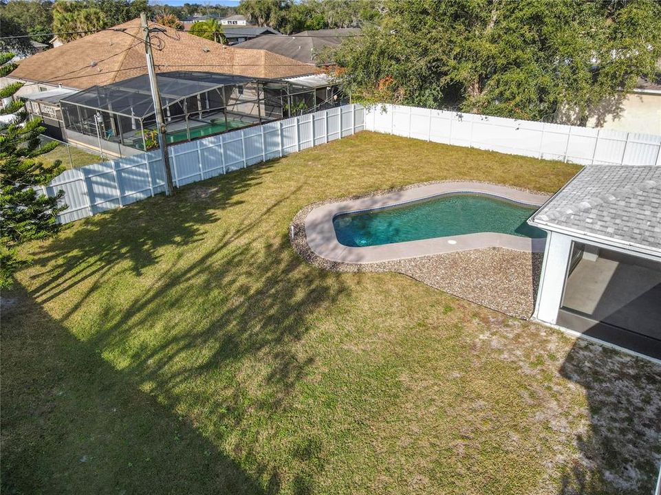 For Rent: $2,200 (3 beds, 2 baths, 1214 Square Feet)