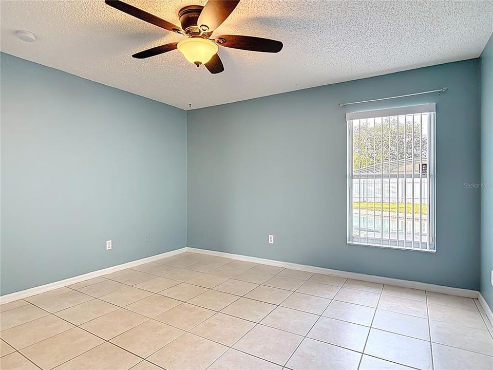 For Rent: $2,200 (3 beds, 2 baths, 1214 Square Feet)