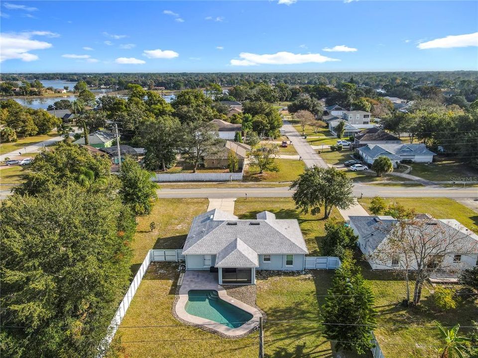 For Rent: $2,200 (3 beds, 2 baths, 1214 Square Feet)