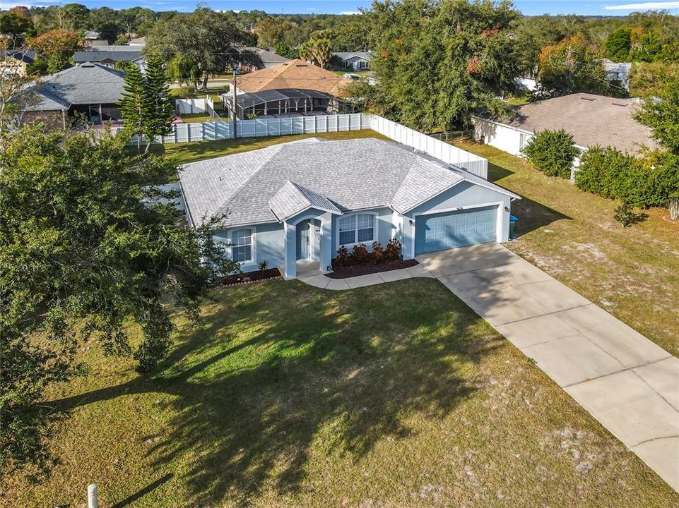 For Rent: $2,200 (3 beds, 2 baths, 1214 Square Feet)