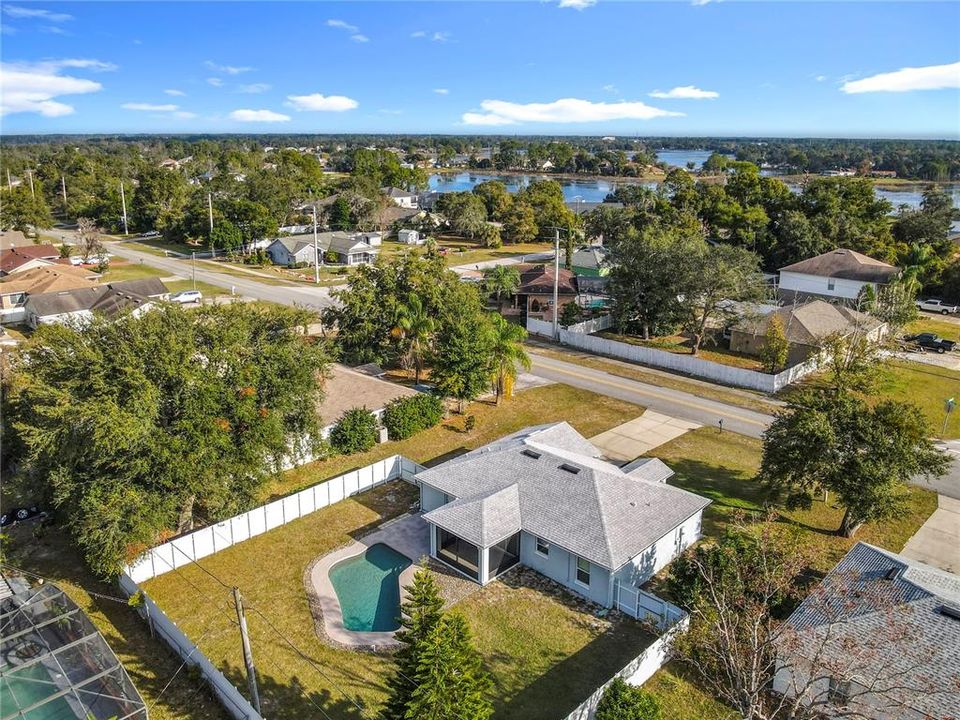 For Rent: $2,200 (3 beds, 2 baths, 1214 Square Feet)