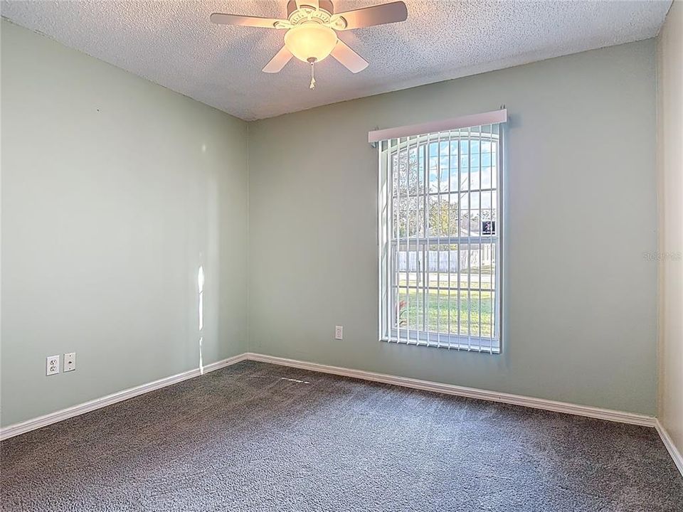 For Rent: $2,200 (3 beds, 2 baths, 1214 Square Feet)