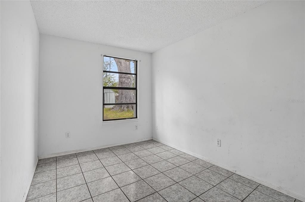 For Sale: $350,000 (3 beds, 2 baths, 1440 Square Feet)