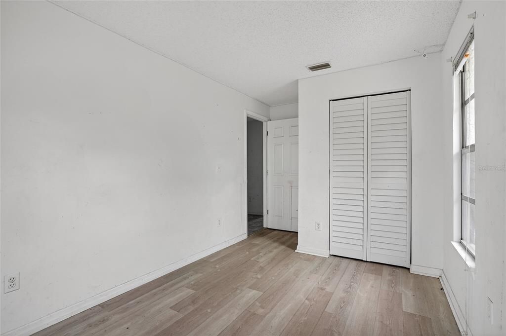 For Sale: $350,000 (3 beds, 2 baths, 1440 Square Feet)