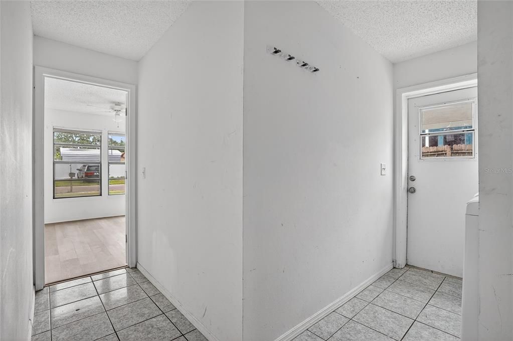 For Sale: $350,000 (3 beds, 2 baths, 1440 Square Feet)