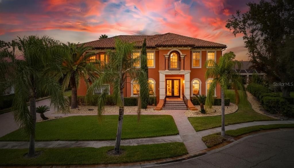 En Venta: $1,249,000 (4 camas, 4 baños, 4367 Pies cuadrados)