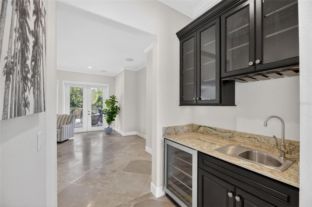 En Venta: $1,249,000 (4 camas, 4 baños, 4367 Pies cuadrados)