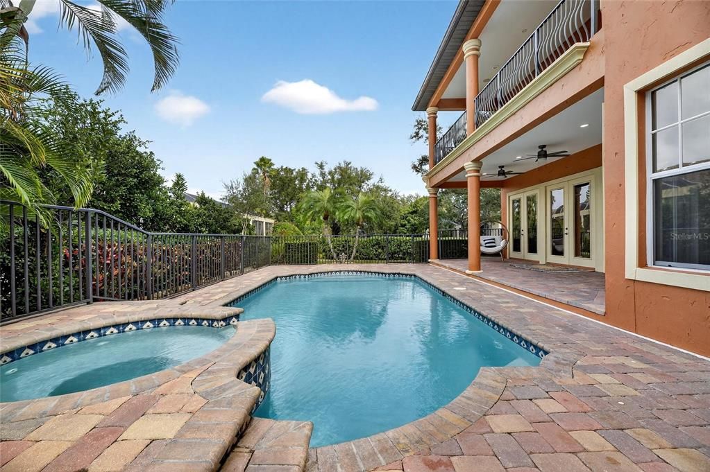 En Venta: $1,249,000 (4 camas, 4 baños, 4367 Pies cuadrados)