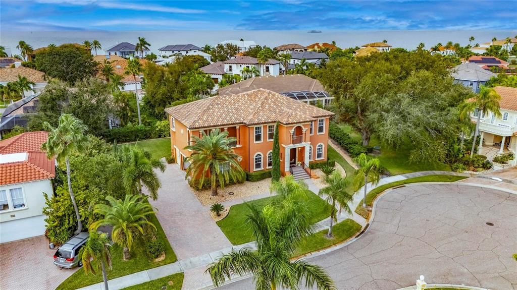 En Venta: $1,249,000 (4 camas, 4 baños, 4367 Pies cuadrados)