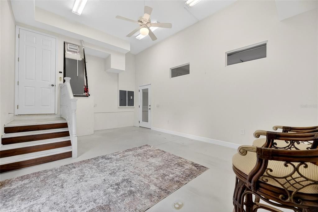 En Venta: $1,249,000 (4 camas, 4 baños, 4367 Pies cuadrados)