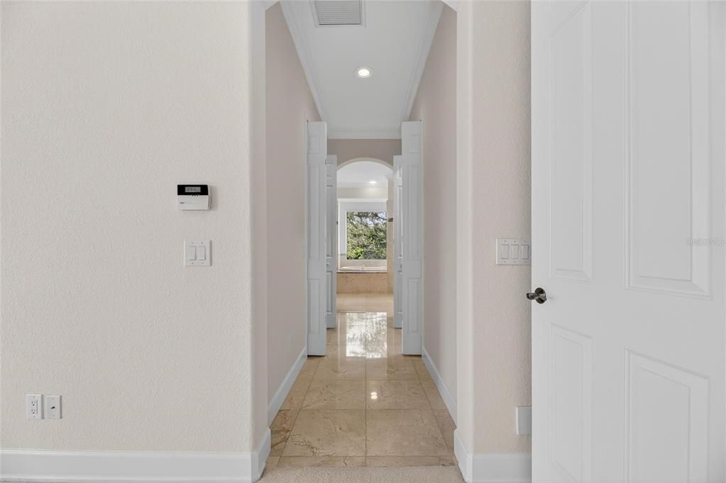 En Venta: $1,249,000 (4 camas, 4 baños, 4367 Pies cuadrados)