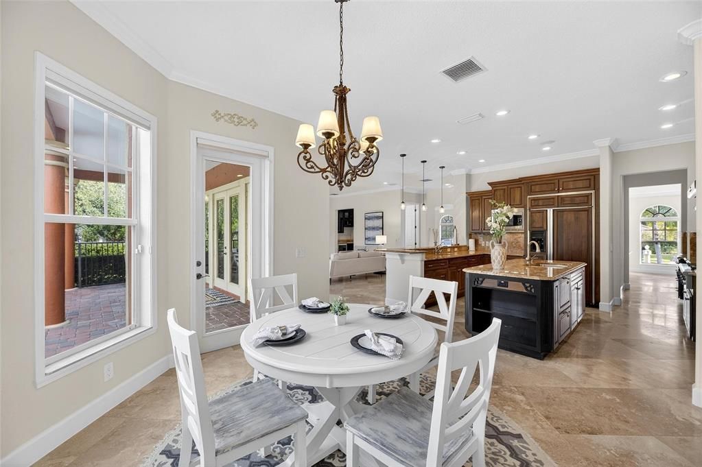 En Venta: $1,249,000 (4 camas, 4 baños, 4367 Pies cuadrados)