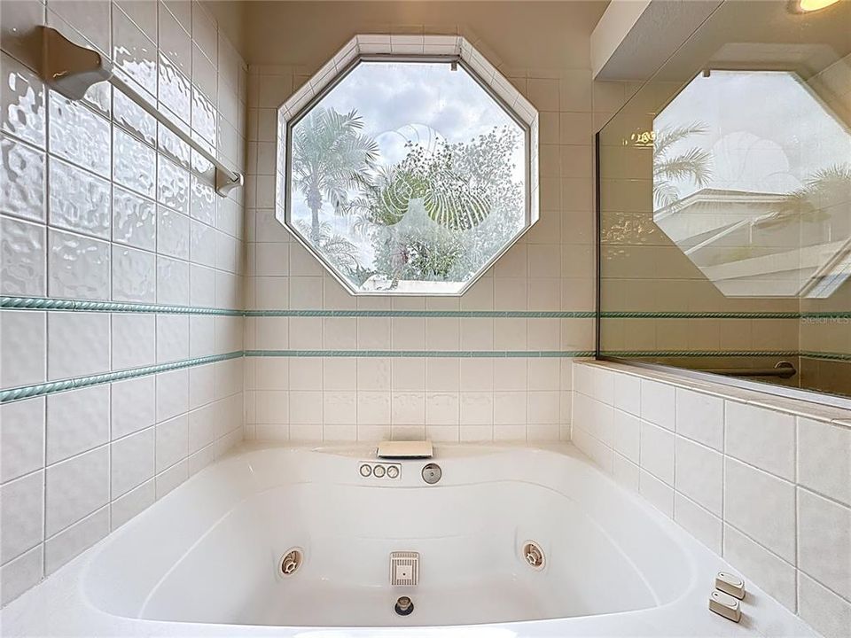 For Rent: $2,800 (3 beds, 2 baths, 1583 Square Feet)