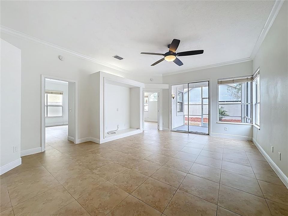 For Rent: $2,800 (3 beds, 2 baths, 1583 Square Feet)