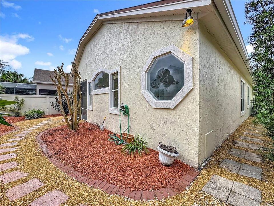 For Rent: $2,800 (3 beds, 2 baths, 1583 Square Feet)