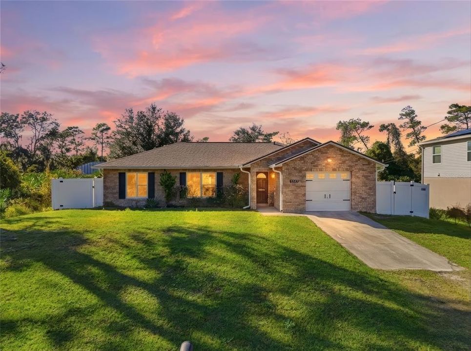 En Venta: $329,999 (3 camas, 2 baños, 1572 Pies cuadrados)