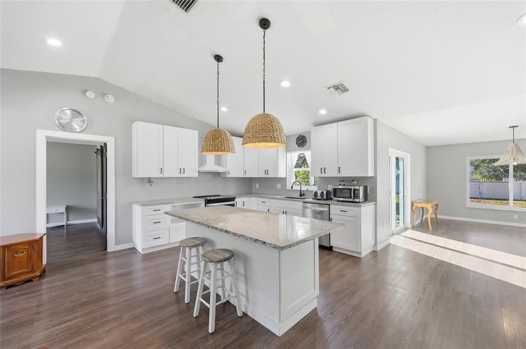 En Venta: $329,999 (3 camas, 2 baños, 1572 Pies cuadrados)