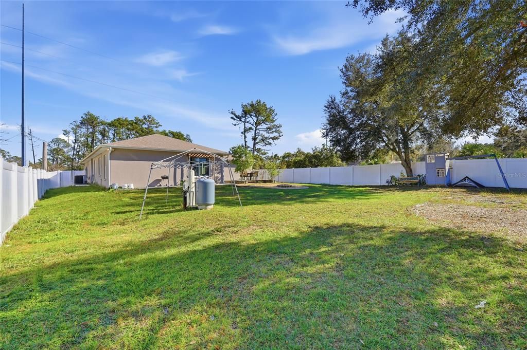 En Venta: $329,999 (3 camas, 2 baños, 1572 Pies cuadrados)