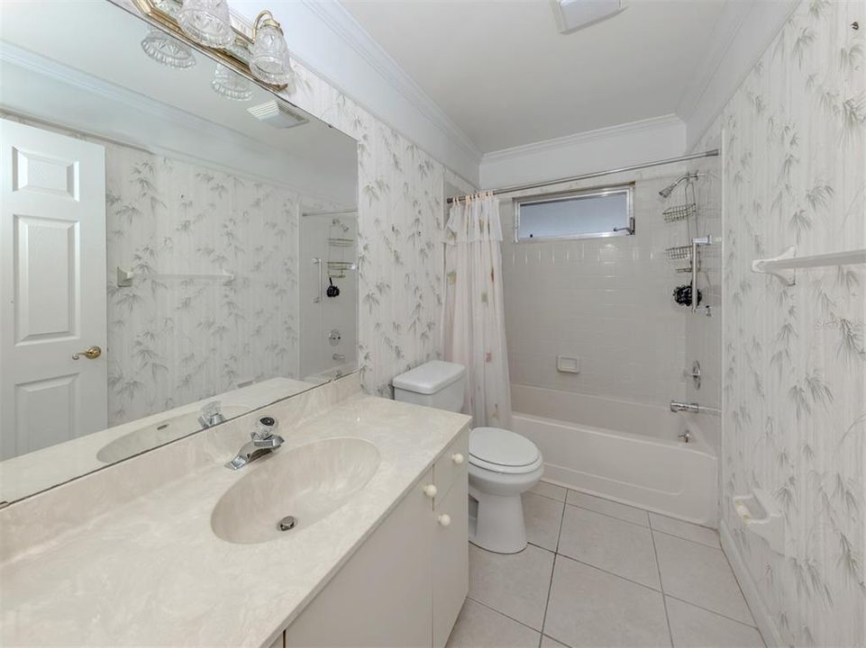 待售: $179,000 (2 贝兹, 2 浴室, 1249 平方英尺)