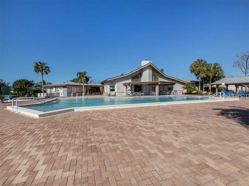 待售: $179,000 (2 贝兹, 2 浴室, 1249 平方英尺)