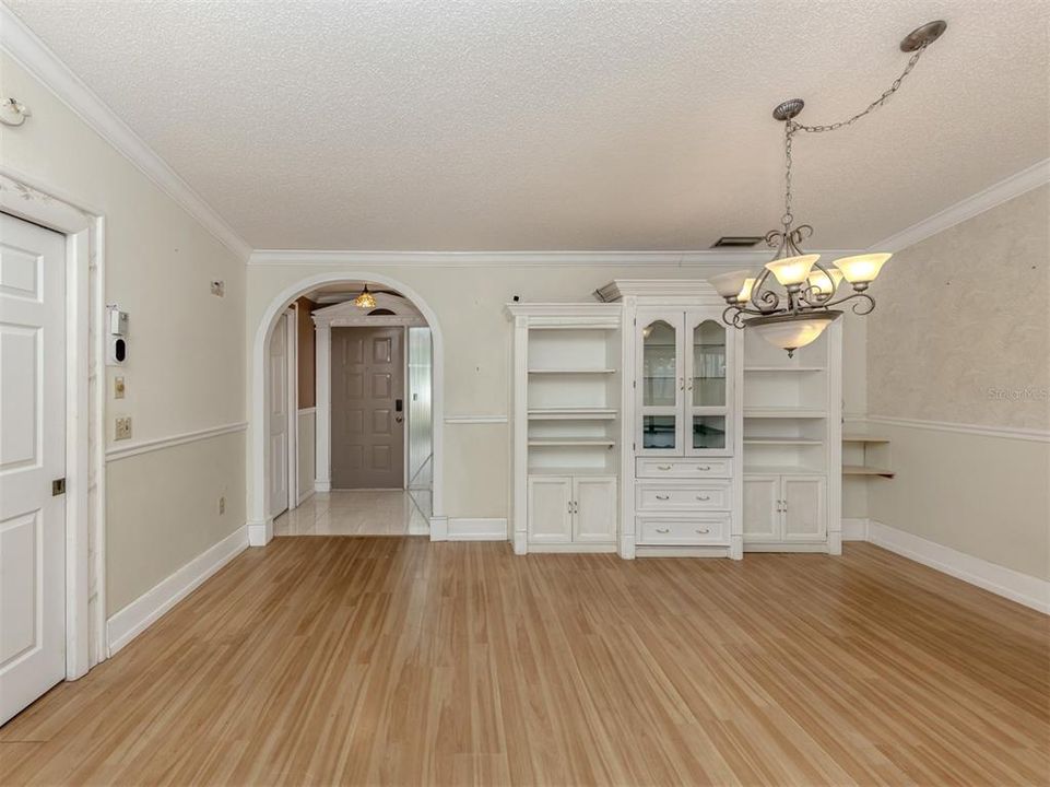 待售: $179,000 (2 贝兹, 2 浴室, 1249 平方英尺)