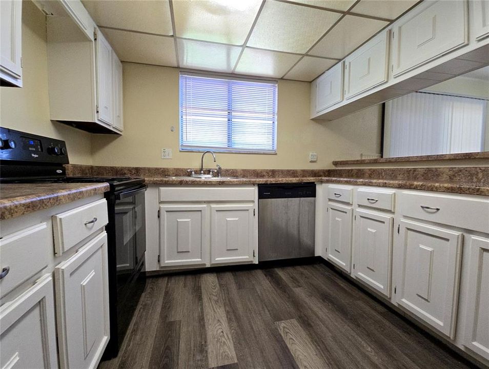 待售: $162,500 (3 贝兹, 2 浴室, 1482 平方英尺)