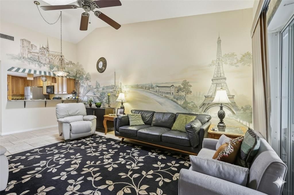 For Sale: $335,000 (2 beds, 2 baths, 1156 Square Feet)