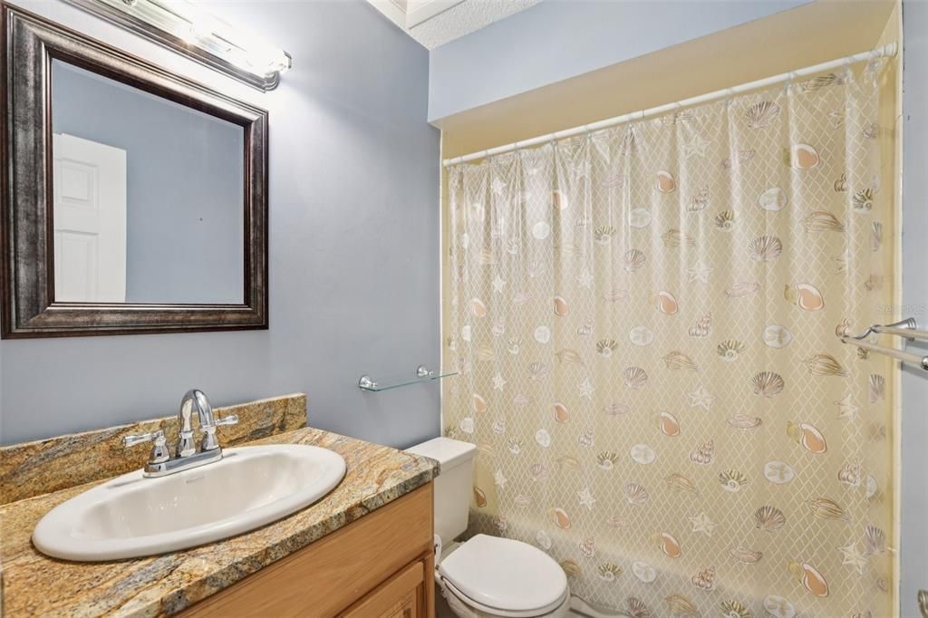 For Sale: $335,000 (2 beds, 2 baths, 1156 Square Feet)