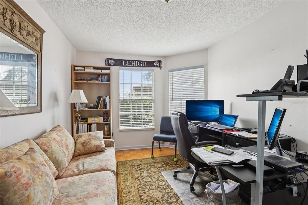 For Sale: $335,000 (2 beds, 2 baths, 1156 Square Feet)