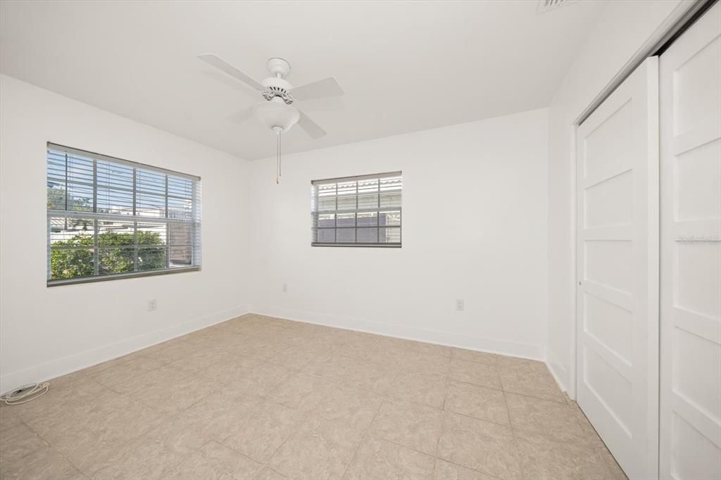 For Sale: $779,900 (2 beds, 2 baths, 1127 Square Feet)